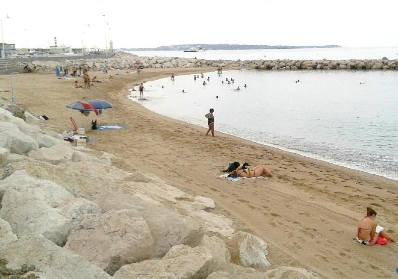 Promo! Studio, Plein Center, Vieux Port, 200 M Des Plages Apartment *